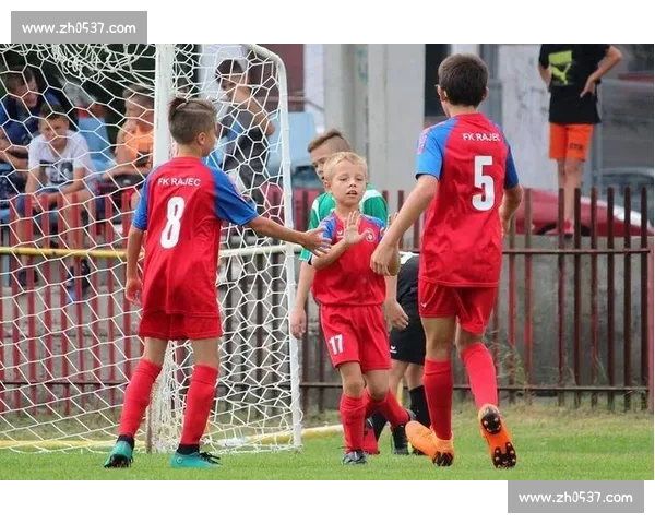 精彩赛事重温：盘点过去一周全球最震撼体育瞬间与赛场亮点